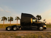 2022 Pete 579 NEW BODY, Cummins 500, AUTO, Factory Warranty, 279k