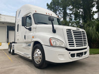 2016 Freightliner Cascadia EVO, Cummins ISX, AUTO, APU, 641k Miles