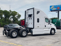 2016 Freightliner Cascadia EVO, Cummins ISX, AUTO, APU, 641k Miles